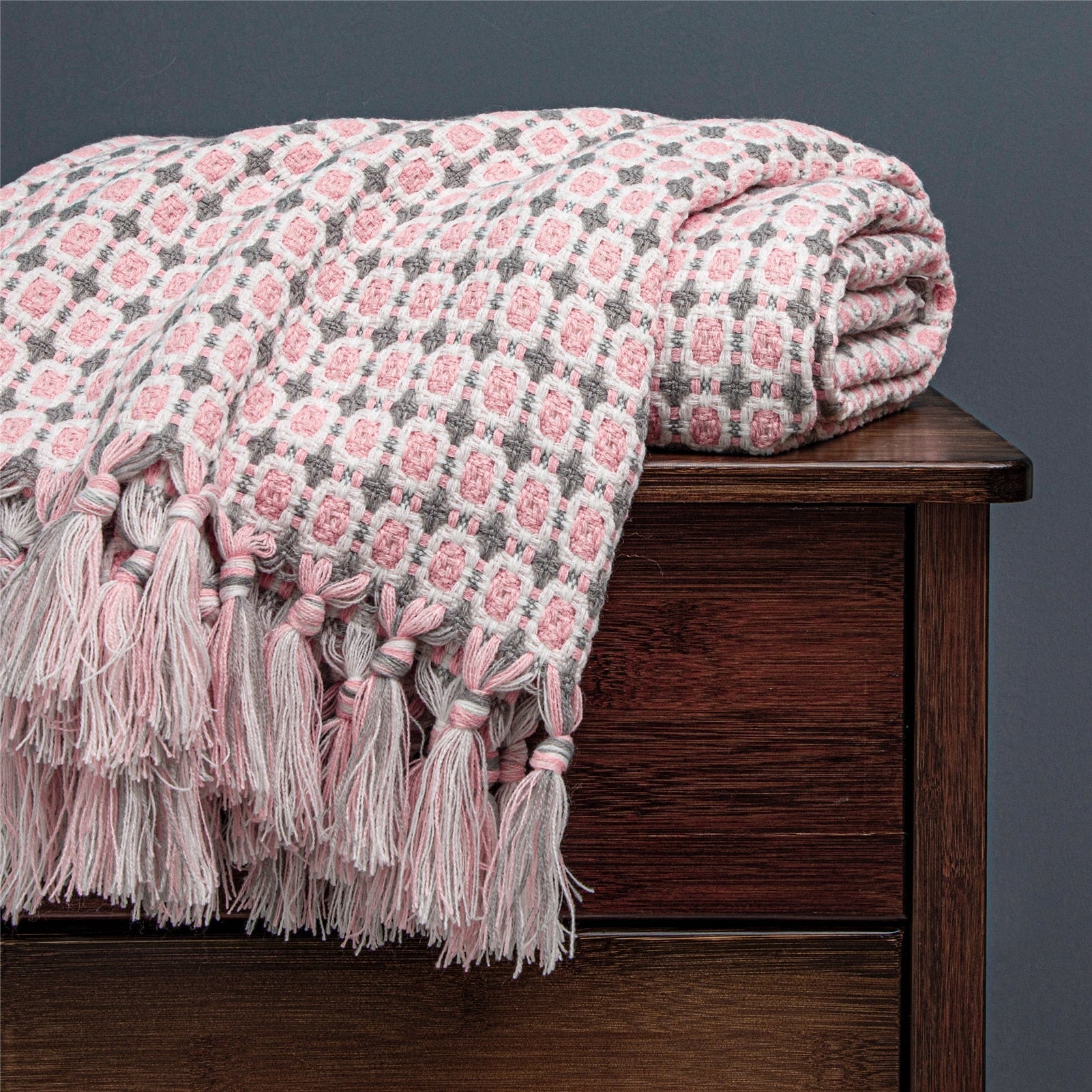 Warm Pink Plaid Knitted Blanket For Winter