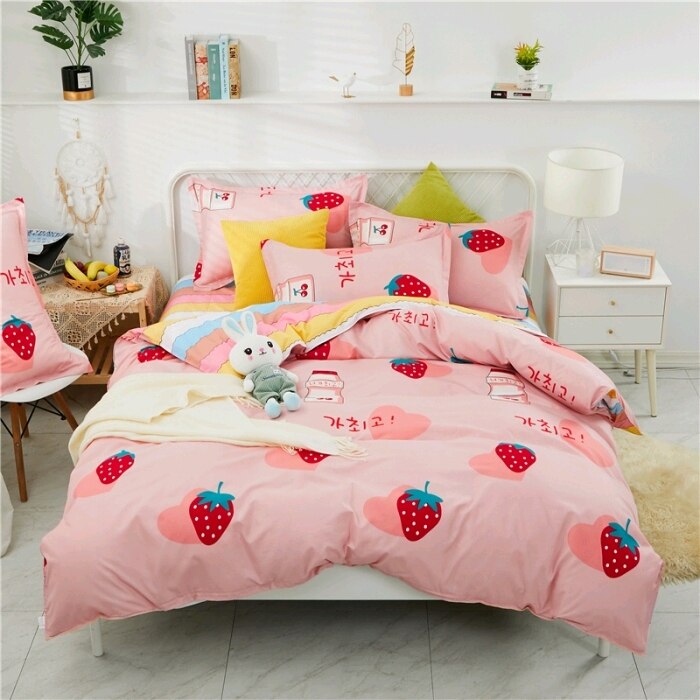 Strawberry Scandinavian Bedding Set