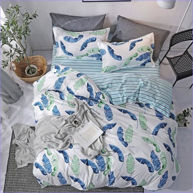 Blue and Green Feathers Duvet Cover