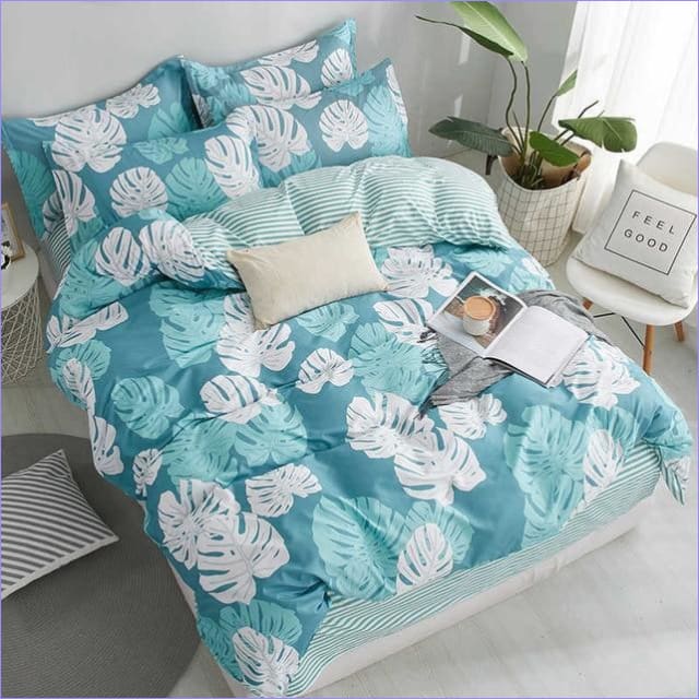 Monstera Leaf Floral Duvet Cover